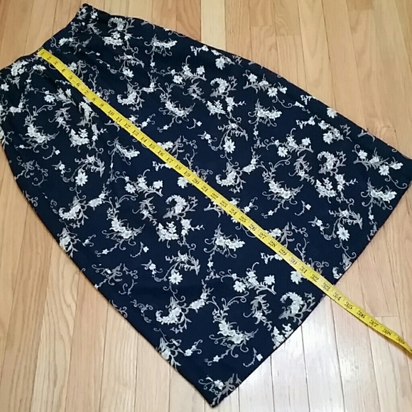 Vintage Tanner Collection Skirt - Picture 4 of 6